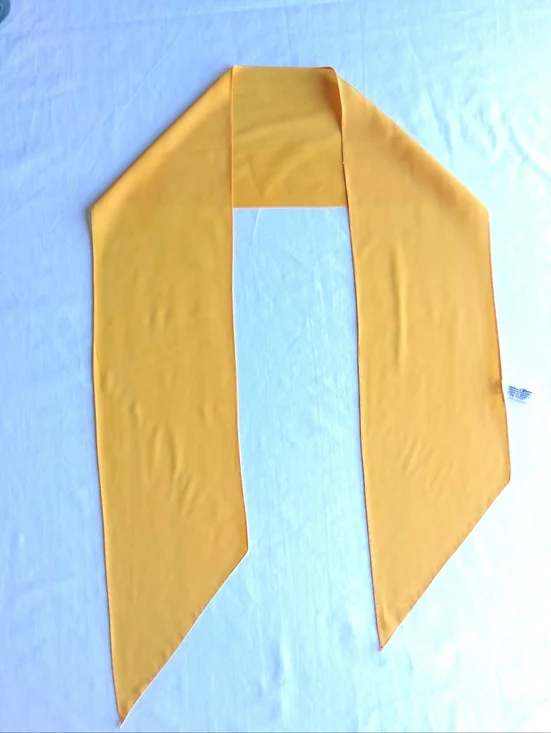 Vintage Scarf Veresa by VERA Solid Yellow Skinny Pointed Ends Polyester Light - Picture 2 of 6